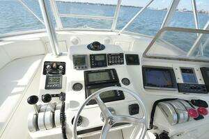 2000 Ocean Yachts 48 Convertible thumbnail 3