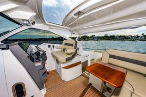 Breeezy 37ft Pursuit Yacht For Sale