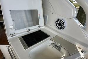 Breeezy 37ft Pursuit Yacht For Sale