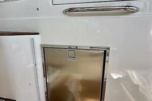 Breeezy 37ft Pursuit Yacht For Sale