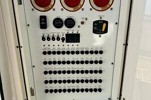 Breeezy 37ft Pursuit Yacht For Sale