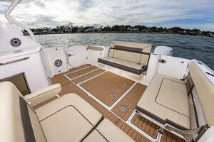 Breeezy 37ft Pursuit Yacht For Sale