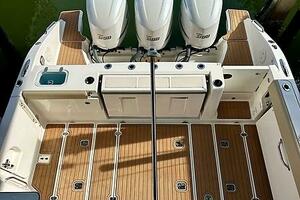 Breeezy 37ft Pursuit Yacht For Sale