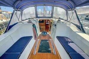 2011 Catalina 445 thumbnail 17