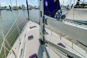 2011 Catalina 445 thumbnail 12