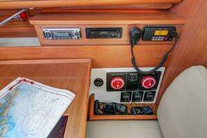 2011 Catalina 445 thumbnail 34