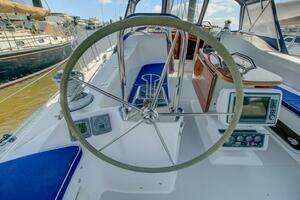 2011 Catalina 445 thumbnail 21