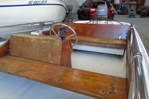 13ft Boston Whaler Yacht For Sale