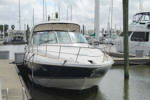 2007 Cruisers Yachts 420 Express thumbnail 7