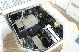 2007 Cruisers Yachts 420 Express thumbnail 36