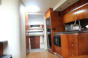 2007 Cruisers Yachts 420 Express thumbnail 25