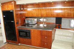 2007 Cruisers Yachts 420 Express thumbnail 24