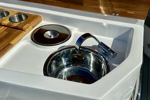 35ft NX Boats Yacht For Sale