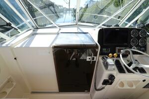 30ft Pursuit Yacht For Sale