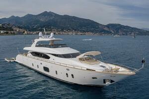 90ft Maiora Yacht For Sale