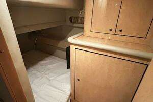 1999 Sea Ray 560 Sedan Bridge thumbnail 19