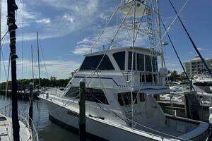 1995 Viking 58 Convertible thumbnail 5