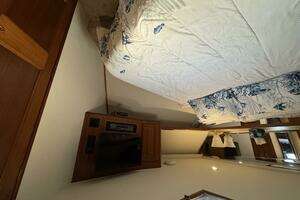 1995 Viking 58 Convertible thumbnail 40