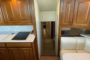 1995 Viking 58 Convertible thumbnail 28