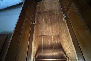 1995 Viking 58 Convertible thumbnail 42