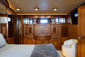 Marlow 72 GRIFFIN - Master Stateroom