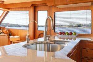 2007 Marlow 72 E-CB thumbnail 47