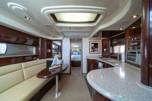 2008 Sea Ray 44 Sundancer thumbnail 18