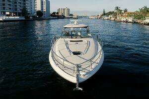 2008 Sea Ray 44 Sundancer thumbnail 6