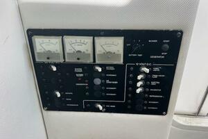 SUN DAZE 30ft Pro Line Yacht For Sale