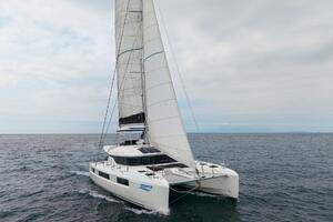Hortz 48ft Lagoon Yacht For Sale