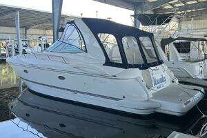 2006 Cruisers Yachts 370 Express thumbnail 17