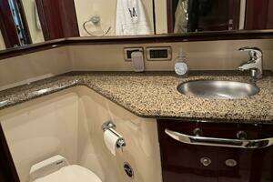2007 Sea Ray 58 Sedan Bridge thumbnail 34