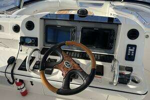 2007 Sea Ray 58 Sedan Bridge thumbnail 21