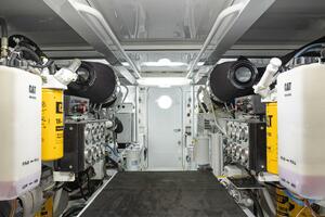 HT HOOK 72ft Merritt Yacht For Sale