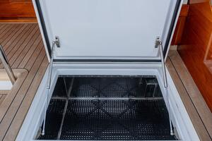 HT HOOK 72ft Merritt Yacht For Sale