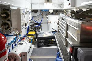 HT HOOK 72ft Merritt Yacht For Sale