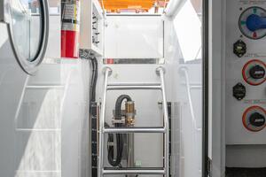 HT HOOK 72ft Merritt Yacht For Sale