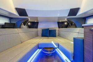 2020 Boston Whaler Outrage thumbnail 14