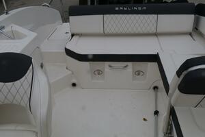 22ft Bayliner Yacht For Sale