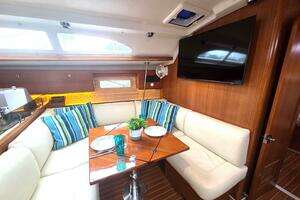 2021 Catalina 445 thumbnail 6