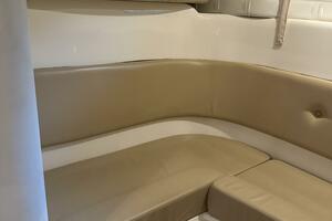 2003 Chris-Craft 328 Express Cruiser thumbnail 10