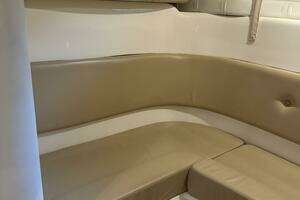 2003 Chris-Craft 328 Express Cruiser thumbnail 10