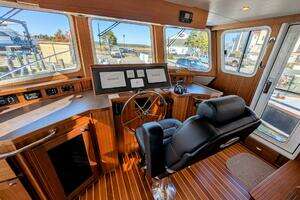2015 American Tug thumbnail 75