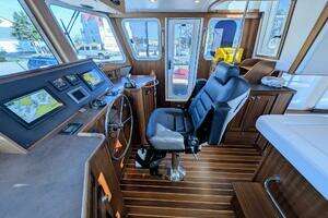 2015 American Tug thumbnail 21