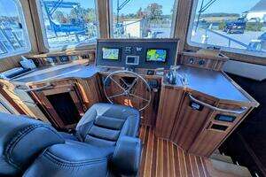 2015 American Tug thumbnail 20