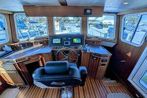 2015 American Tug thumbnail 27