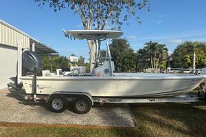 24ft Pathfinder Yacht For Sale