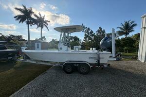 24ft Pathfinder Yacht For Sale