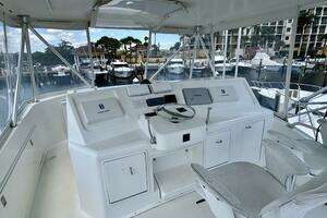 2005 Ocean Yachts 50 Super Sport thumbnail 6