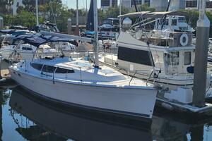 33ft Hunter Yacht For Sale